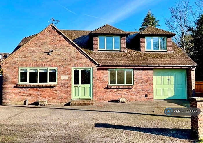 4 Bedroom Detached House To Rent In Seymour Court Road, Marlow, SL7