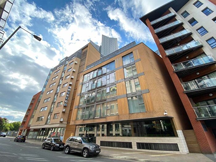 2 Bedroom Flat To Rent In Lumiere Building, City Road East, Manchester, M15