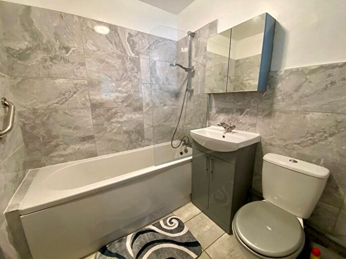 2 Bedroom Apartment To Rent In Harcourt, Derby Road, Bournemouth, BH1