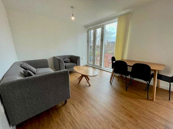 2 Bedroom Apartment To Rent In City Road, Hulme, Manchester, Lancahsire, M15