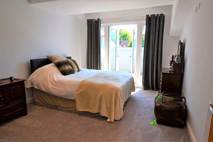 1 Bedroom Flat For Sale In Lower Road, Garsington, Oxford, OX44