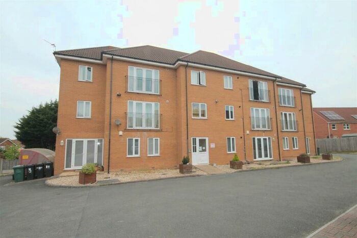 2 Bedroom Flat To Rent In The Elms, Staple Hill, Bristol, BS16