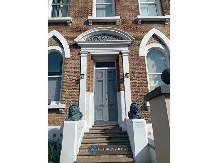 2 Bedroom Flat To Rent In Broadway, Sheerness, ME12