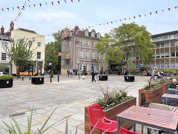 2 Bedroom Apartment For Sale In Abbotsford, Barrack Street, Warwick, CV34