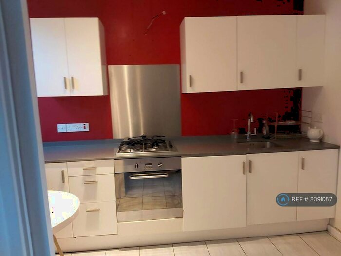 3 Bedroom Maisonette To Rent In Munster Square, London, NW1