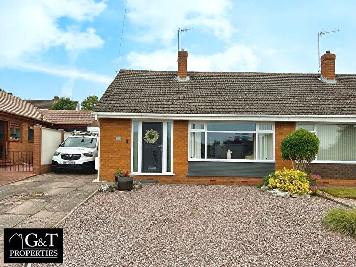 3 Bedroom Bungalow For Sale In Troon Place, Stourbridge, DY8