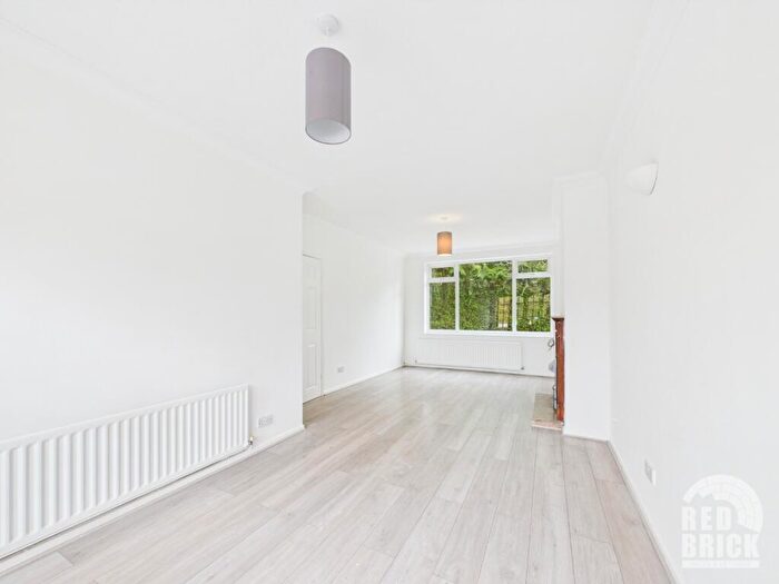 3 Bedroom Semi-Detached House To Rent In Sutherland Avenue, Mount Nod, Coventry, CV5