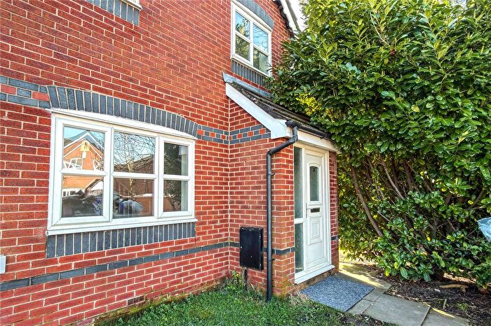 3 Bedroom Semi Detached House For Sale In Ravenoak Drive, Failsworth, Manchester, Greater Manchester, M35