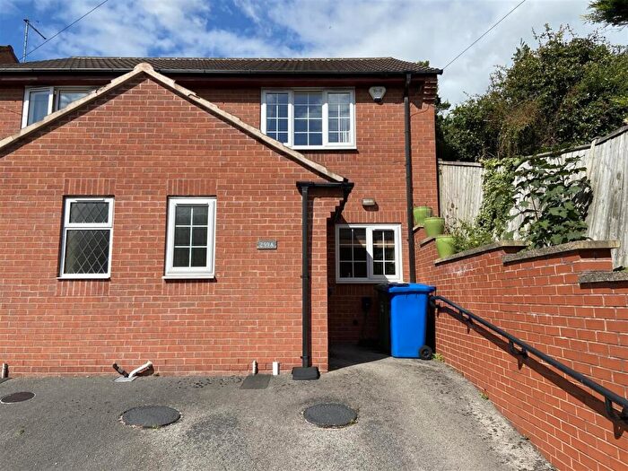 2 Bedroom Semi-Detached House To Rent In Holland Road, Old Whittington, Chesterfield, S41