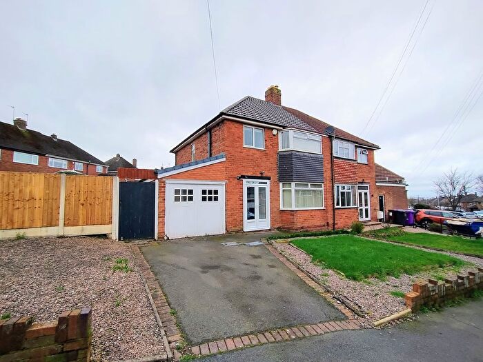 3 Bedroom Semi Detached House To Rent In Brenton Road, Penn, Wolverhampton, WV4