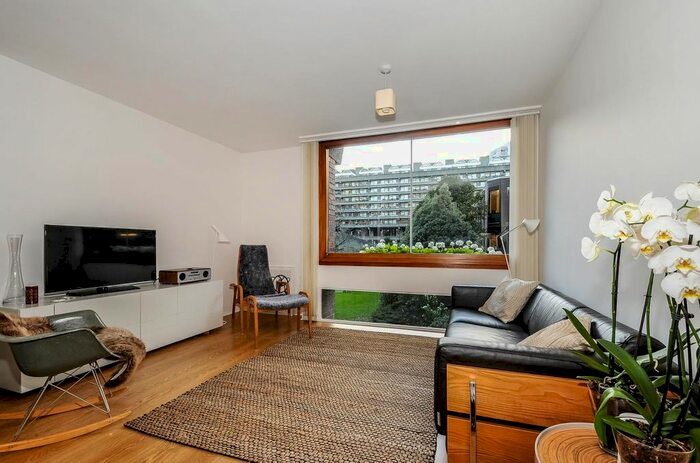 1 Bedroom Maisonette To Rent In Barbican, London, EC2Y