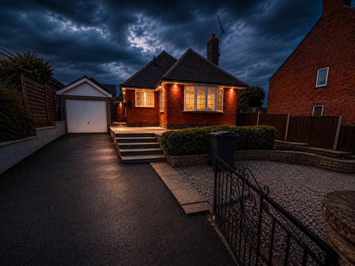 3 Bedroom Bungalow To Rent In Birches Lane, South Wingfield, DE55