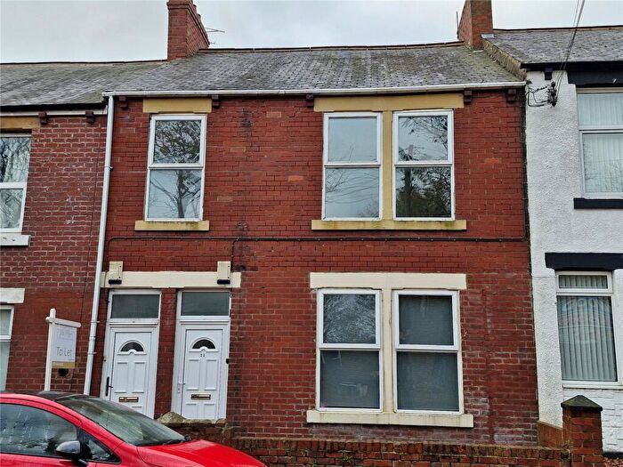 3 Bedroom Apartment To Rent In Emmerson Terrace, Columbia, Washington, Tyne And Wear, NE38