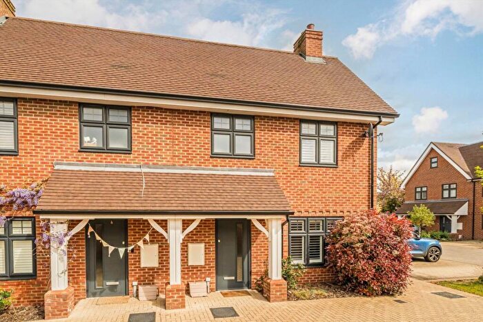 3 Bedroom Semi Detached House For Sale In Vale Road South, Surbiton, KT6