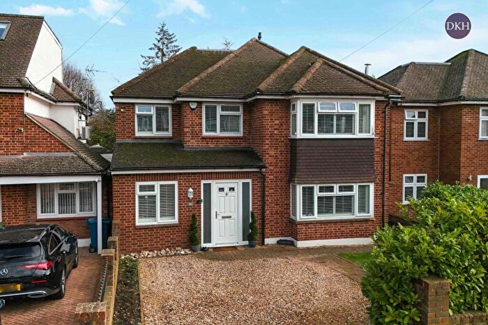 4 Bedroom Detached House For Sale In Murray Crescent, Pinner, HA5