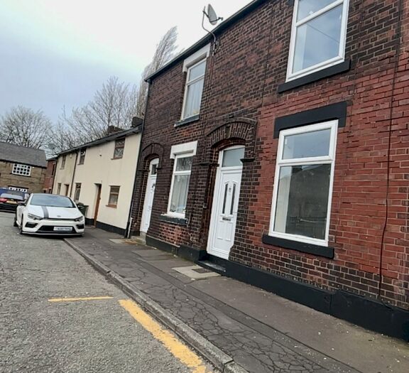 3 Bedroom Terraced House To Rent In Rooley Moor Road, Rochdale, Lancashire, OL12