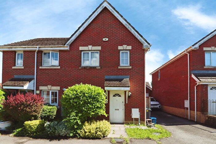 2 Bedroom Semi-Detached House For Sale In Thorne Way, Cardiff, CF5