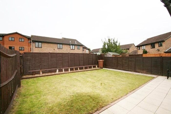 3 Bedroom Semi Detached House To Rent In Hadrians Court, Peterborough, PE2