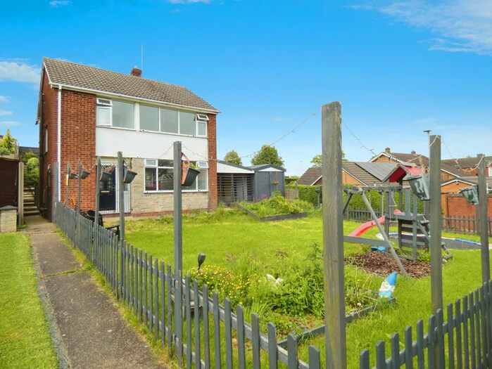 3 Bedroom Detached House To Rent In Parkway, Sutton In Ashfield, NG17