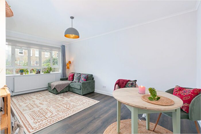 1 Bedroom Flat For Sale In Barmouth Road, London, SW18
