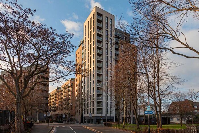 1 Bedroom Apartment For Sale In Track Street, Walthamstow, E17