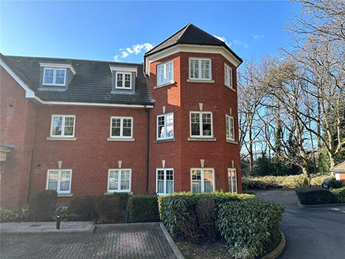 2 Bedroom Apartment To Rent In Crookham Road, Fleet, Hampshire, GU51