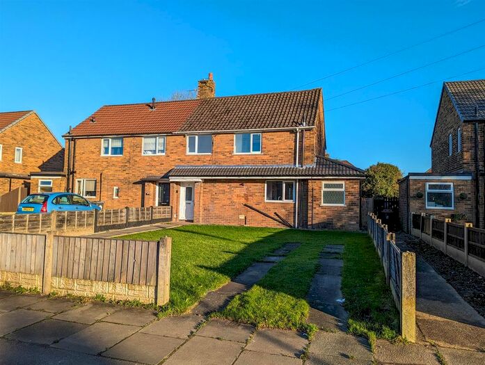 3 Bedroom Semi-Detached House For Sale In Rivington Drive, Bickershaw, Wigan, WN2