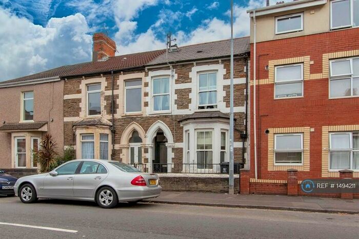 2 Bedroom Flat To Rent In Llandaff Road, Cardiff, CF11