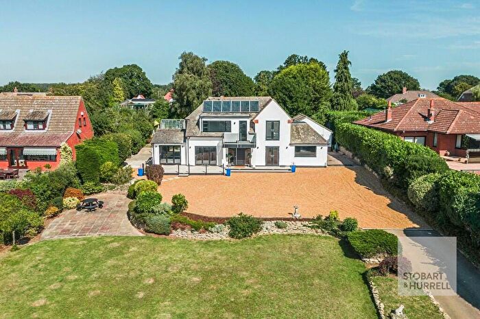 5 Bedroom Detached House For Sale In Fairport, Ropes Hill, Horning, Norfolk, NR12