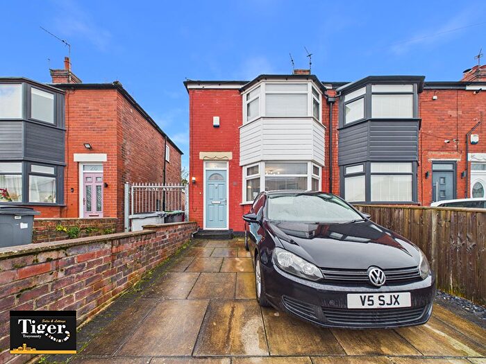 2 Bedroom End Of Terrace House For Sale In June Avenue, Blackpool, FY4