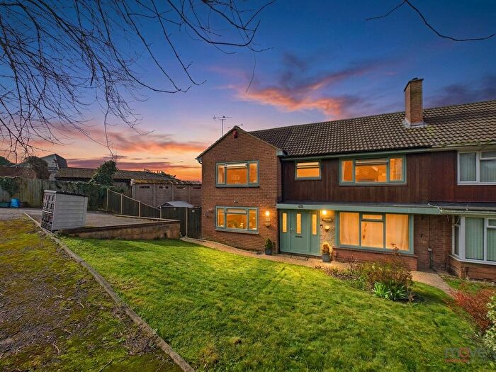 5 Bedroom Semi Detached House For Sale In Winchester Drive, Tuffley, GL4