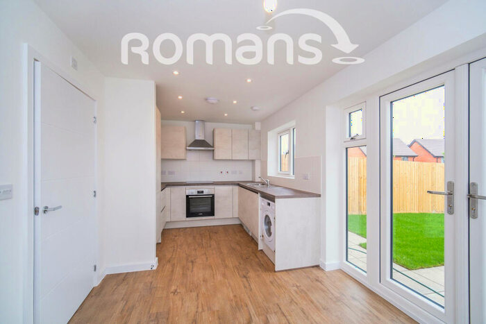 3 Bedroom Semi-Detached House To Rent In Wheldon Lane, RG45