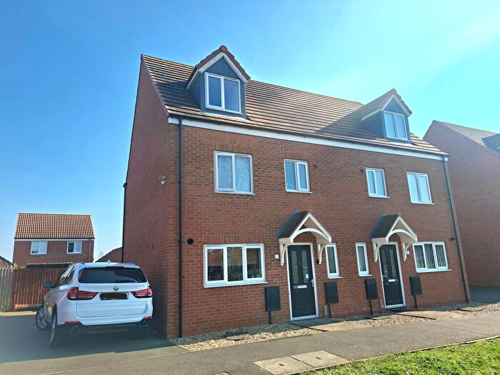 4 Bedroom Detached House For Sale In Bellona Drive, Peterborough, PE2