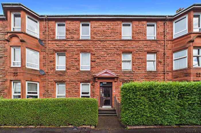 3 Bedroom Flat To Rent In Quentin Street, Glasgow, G41