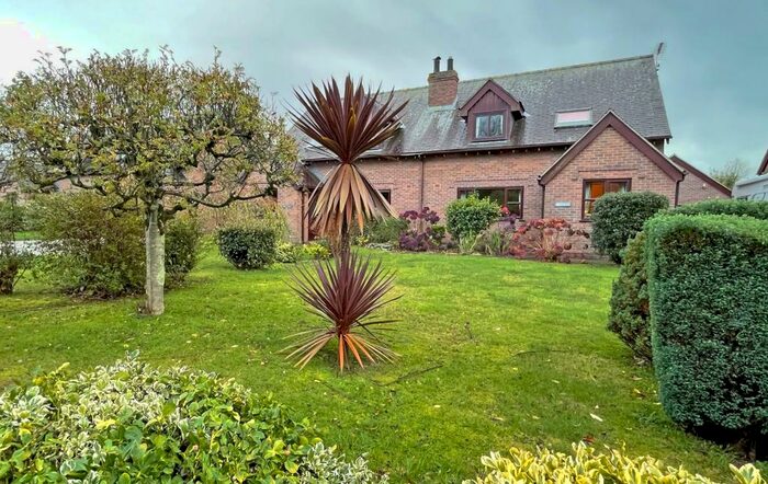 3 Bedroom Semi-Detached House For Sale In Maes Y Llan, Llandwrog, Caernarfon, Gwynedd, LL54