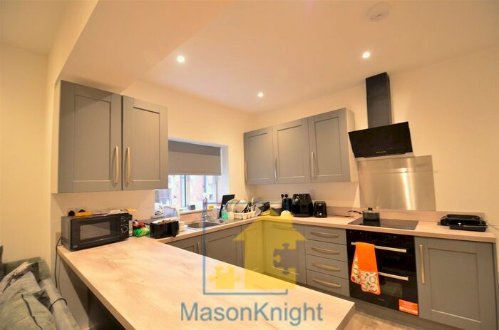 5 Bedroom Terraced House To Rent In Heeley Road, Selly Oak, Birmingham, B29