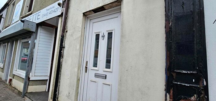 6 Bedroom Flat To Rent In Park Street, Pontypridd, CF37