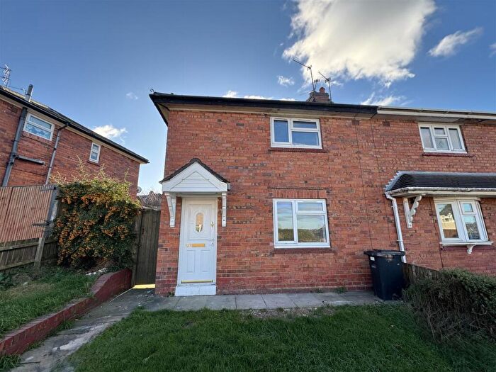 3 Bedroom Property To Rent In Laurel Road, Dudley, DY1