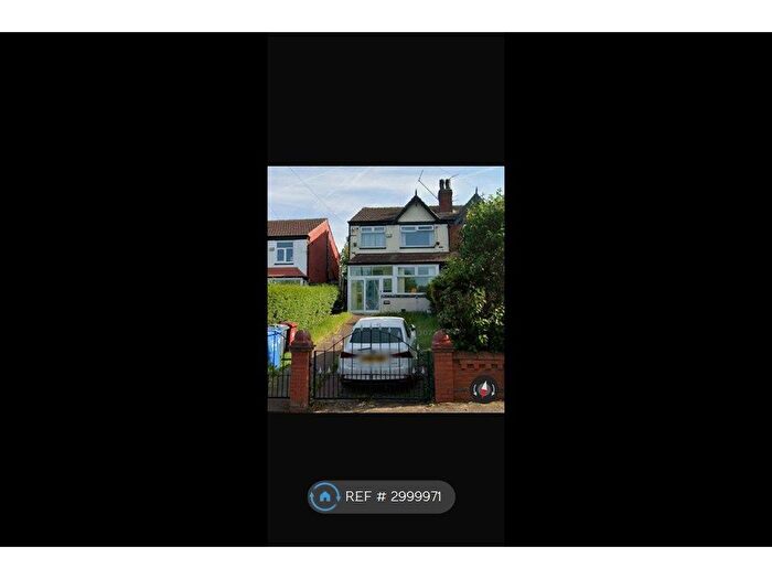 3 Bedroom Semi-detached House To Rent In Smedley Lane, Manchester, M8