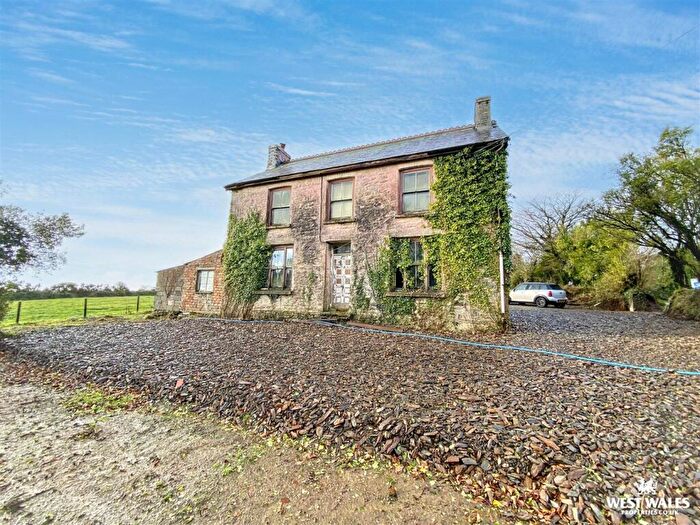 3 Bedroom Detached House For Sale In Clynderwen, Pembrokeshire, SA66