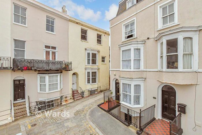 2 Bedroom Apartment For Sale In Albert Terrace, Margate, Kent, CT9