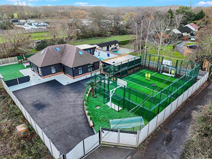 3 Bedroom Detached House For Sale In Chivers Road, Stondon Massey, Brentwood, CM15