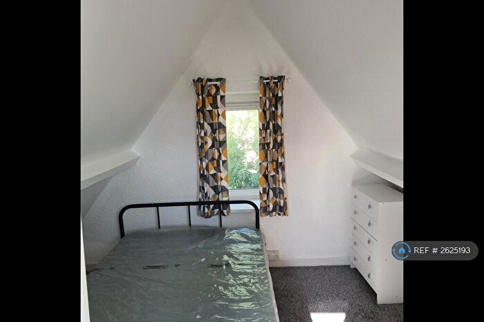1 Bedroom Flat To Rent In Oakfield Street, Cardiff, CF24