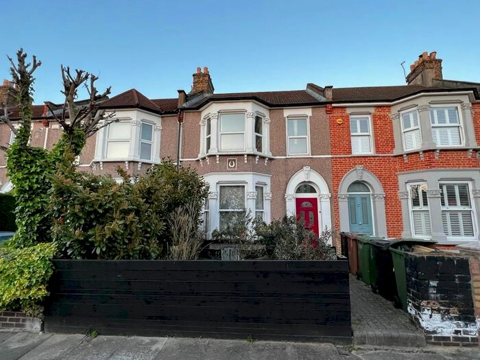 2 Bedroom Flat To Rent In Ardgowan Road, Catford, SE6