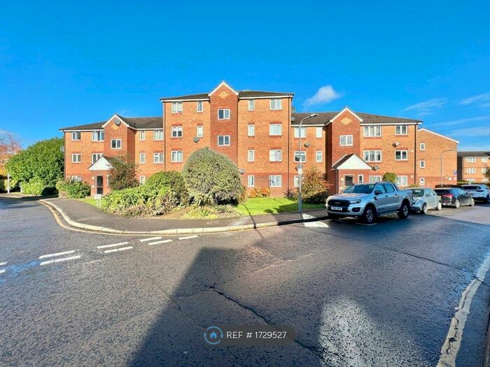 1 Bedroom Flat To Rent In Fenman Gardens, Ilford, IG3