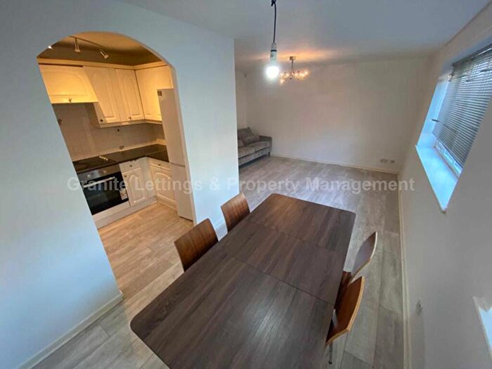 2 Bedroom Apartment To Rent In Stretford Road, Hulme, Manchester, M15