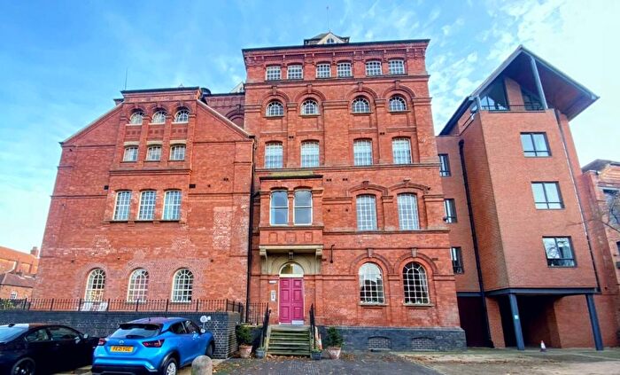 2 Bedroom Flat To Rent In The Brewhouse, Castle Brewery, Newark, NG24