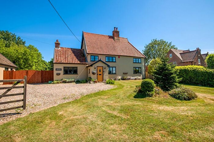 4 Bedroom Detached House For Sale In Barking, Ipswich, IP6