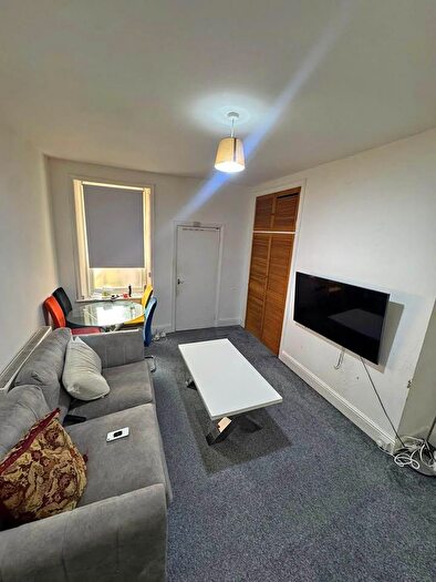 2 Bedroom Flat To Rent In Bothal Street, Byker, Newcastle Upon Tyne, NE6