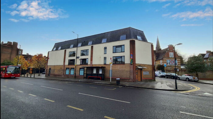 2 Bedroom Apartment To Rent In Morning Lane, London, E9